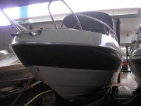 LANCHA VENTURA 215